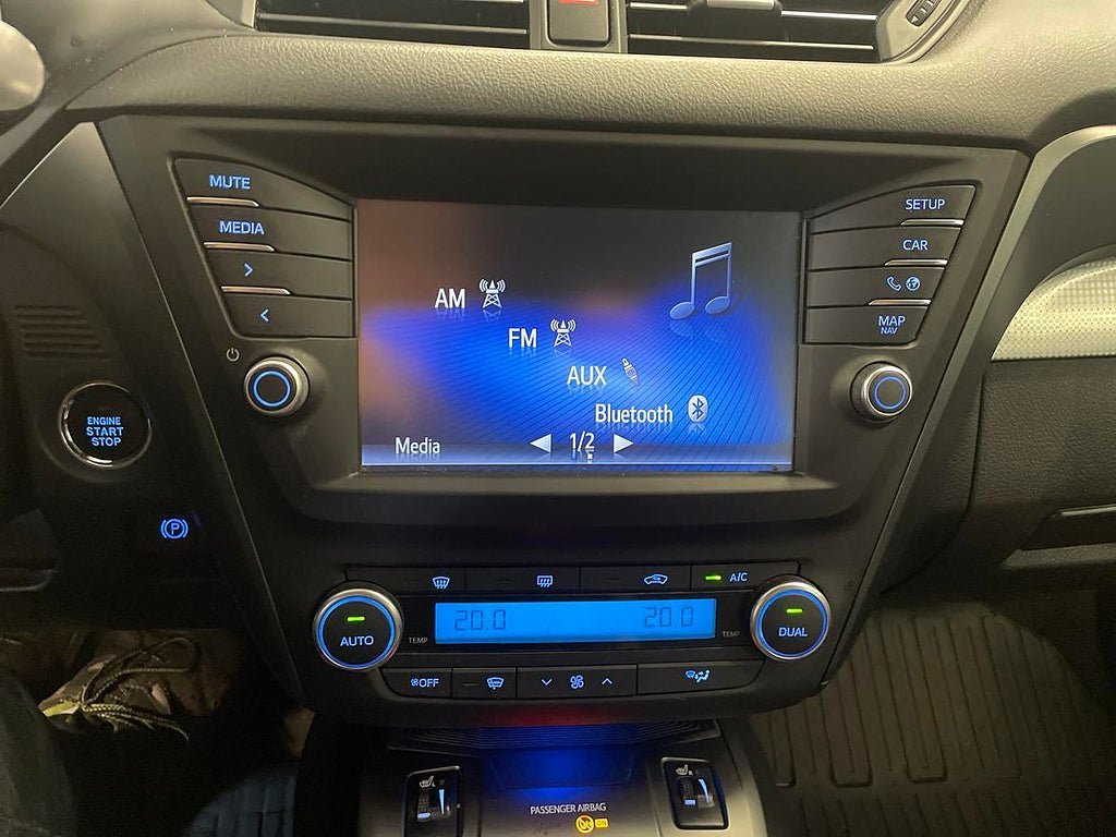 Vehicle Image 15