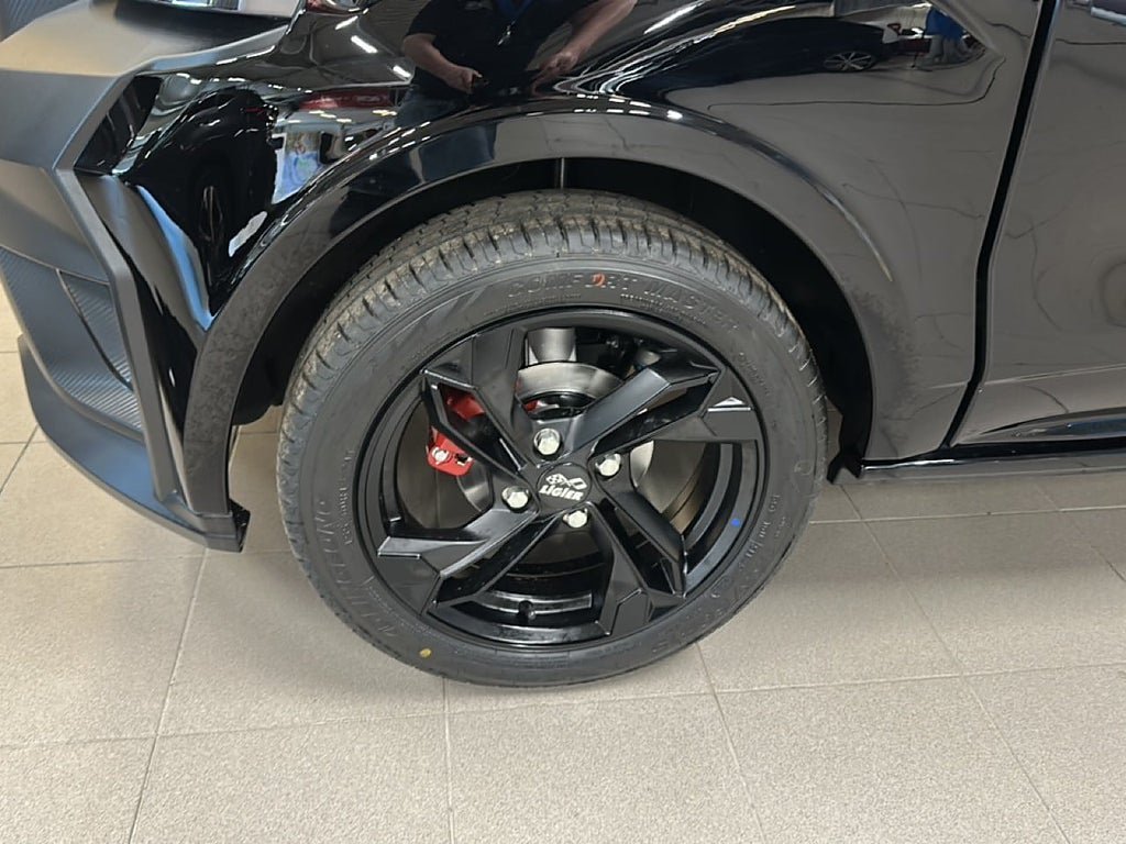 Vehicle Image 8