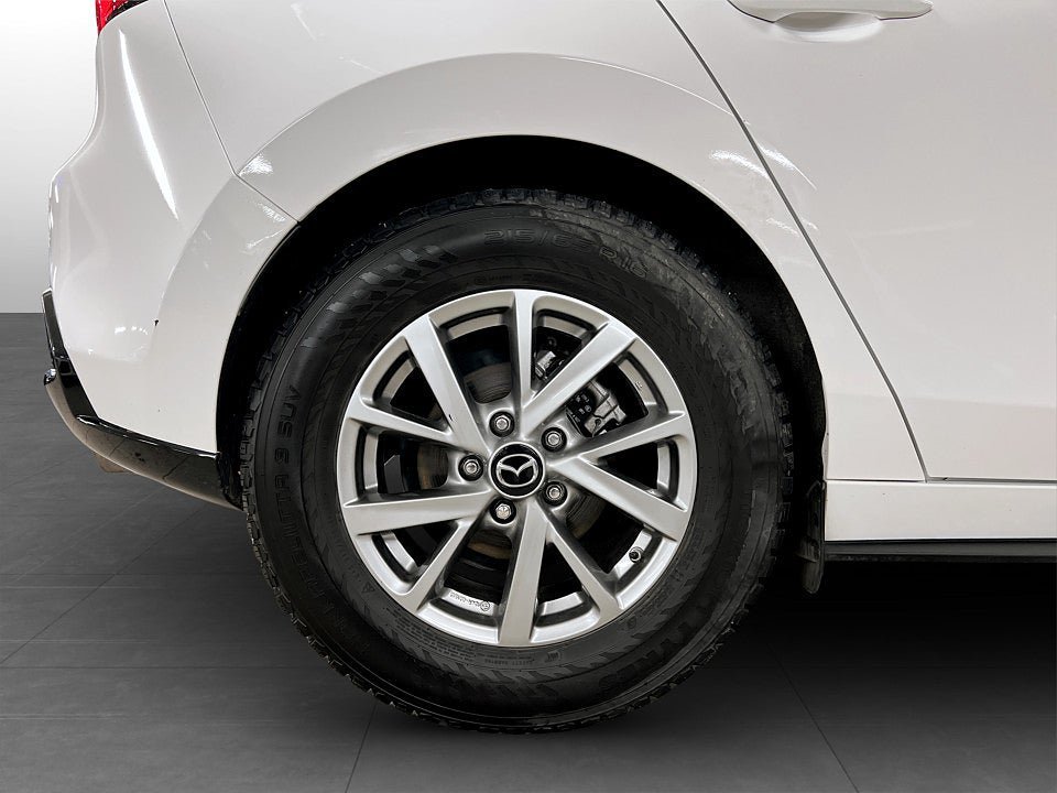 Vehicle Image 14