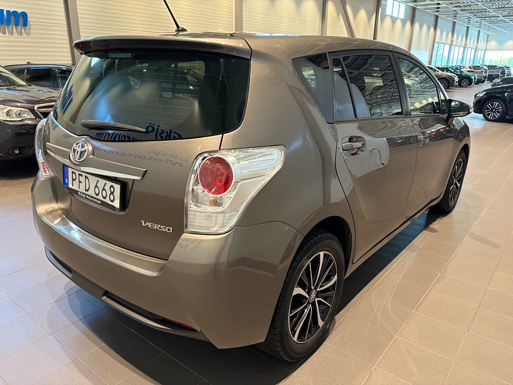 Vehicle Image 8