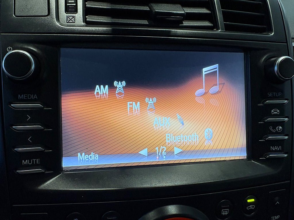 Vehicle Image 17