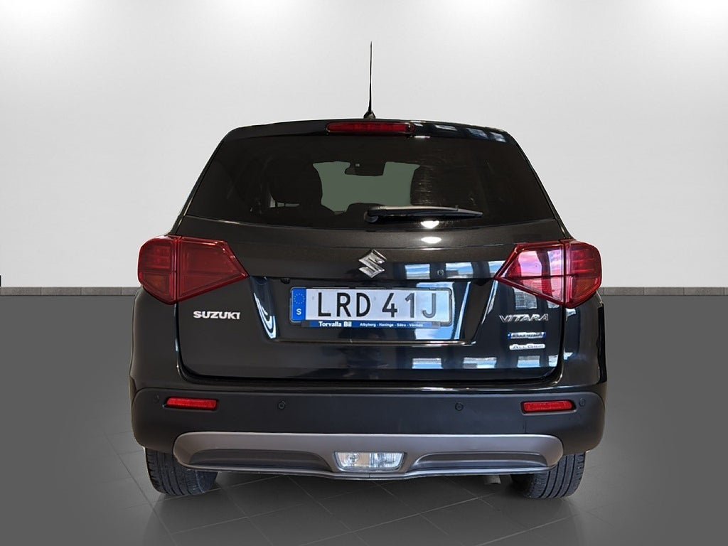 Vehicle Image 5