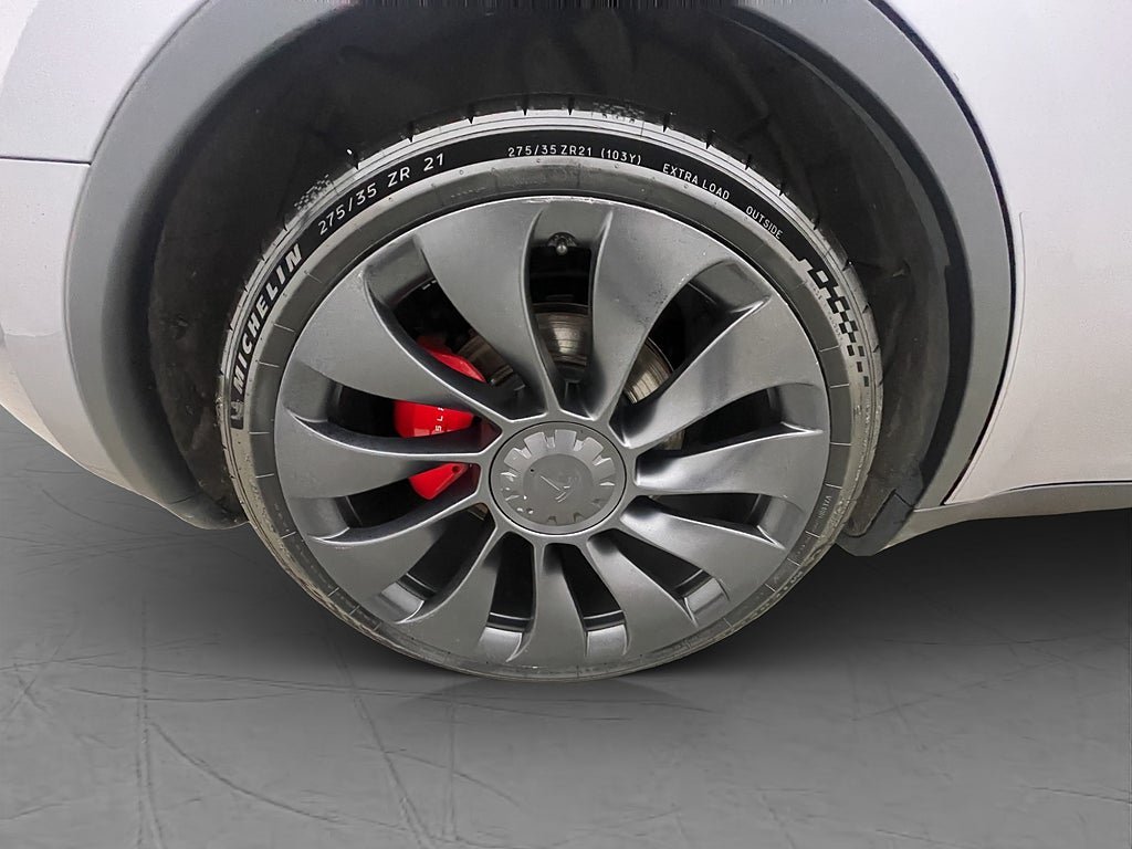 Vehicle Image 32