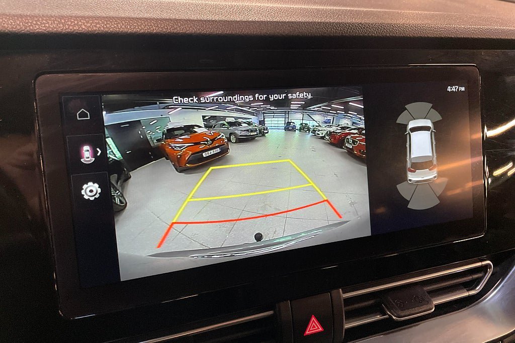 Vehicle Image 13