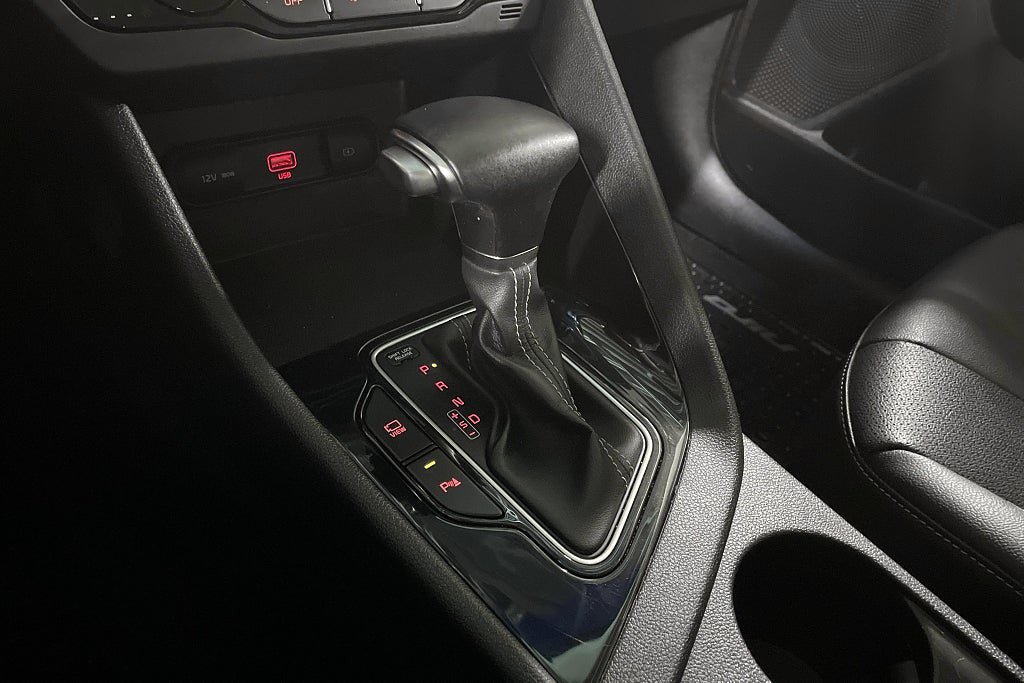 Vehicle Image 14