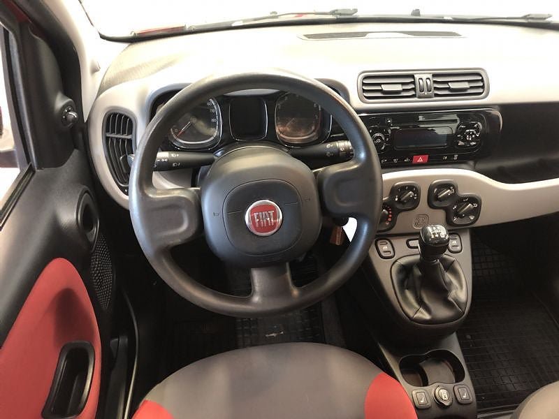 Vehicle Image 8