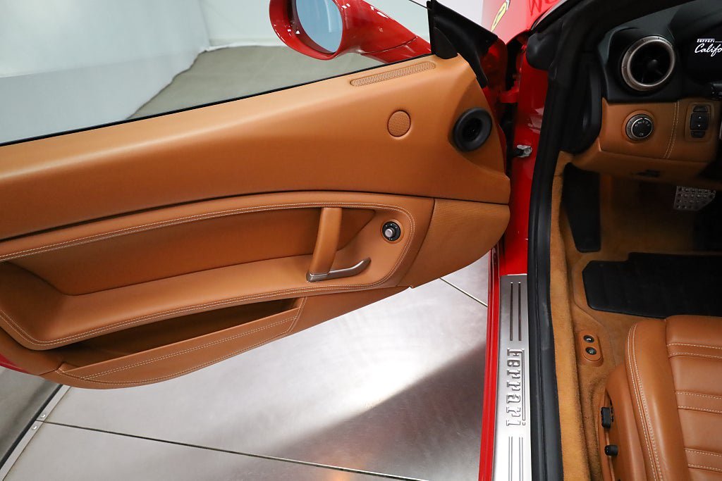 Vehicle Image 32