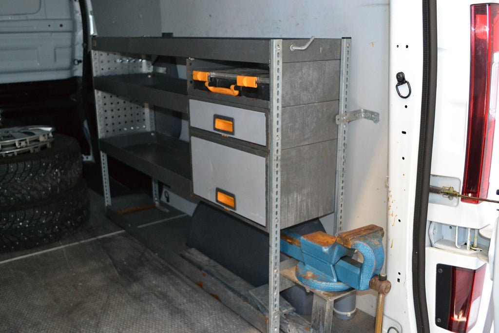 Vehicle Image 9