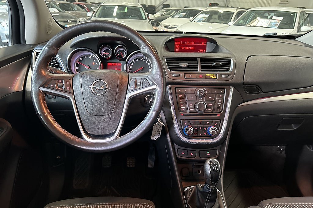 Vehicle Image 12