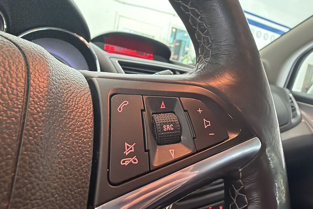 Vehicle Image 17