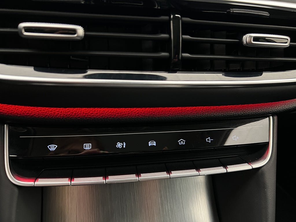 Vehicle Image 22