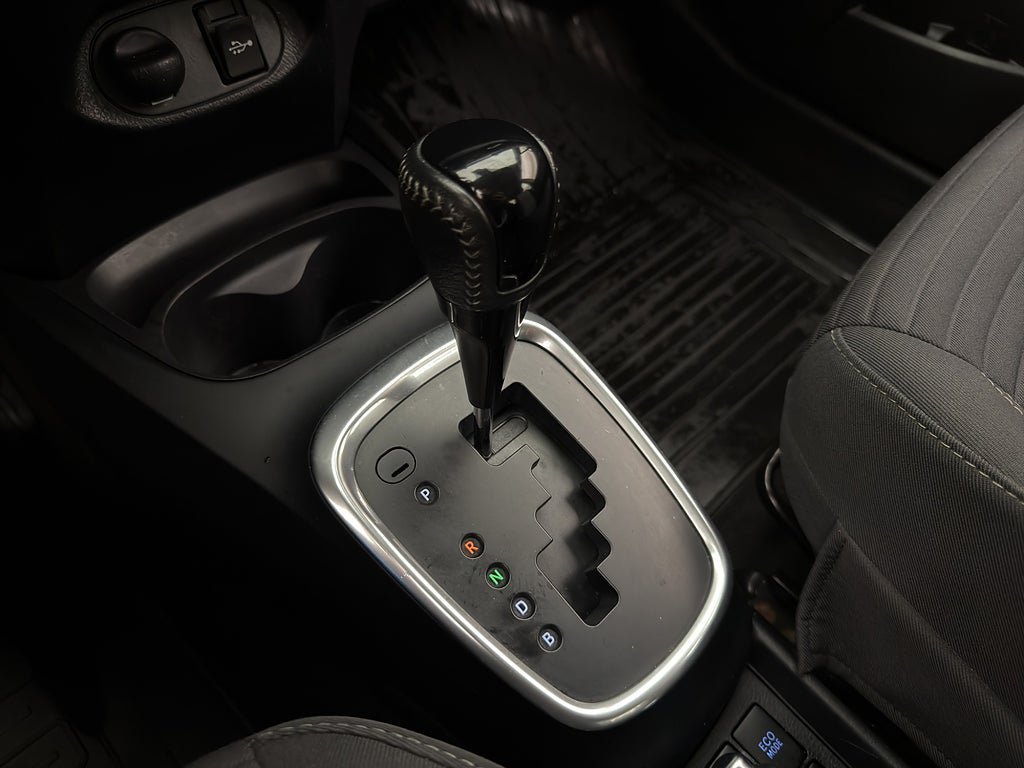Vehicle Image 16