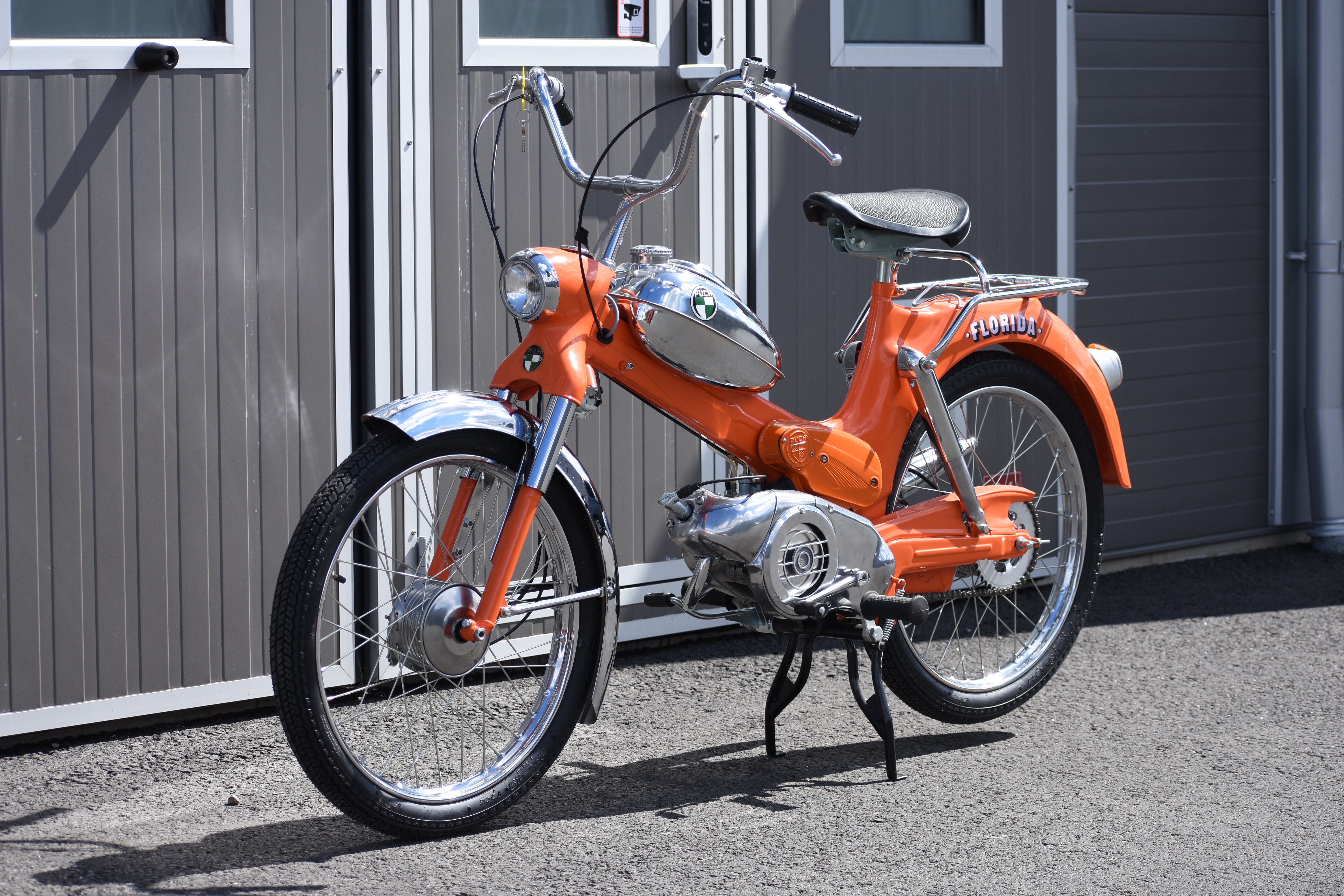 Vehicle Image 12