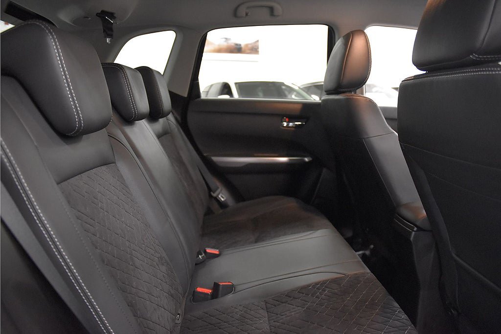 Vehicle Image 13
