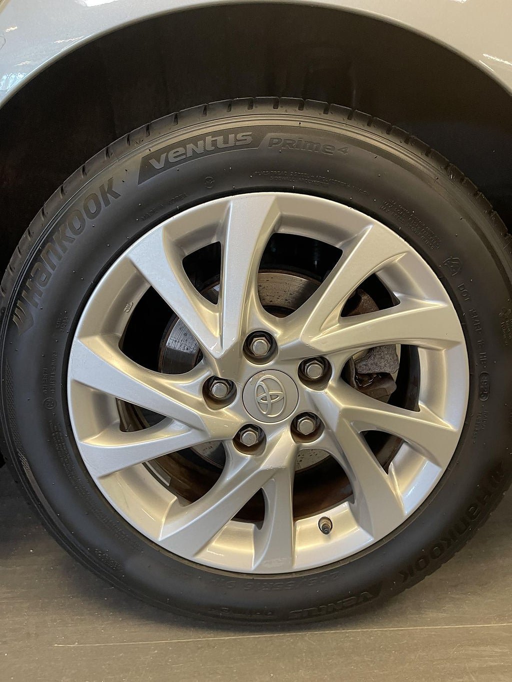 Vehicle Image 8