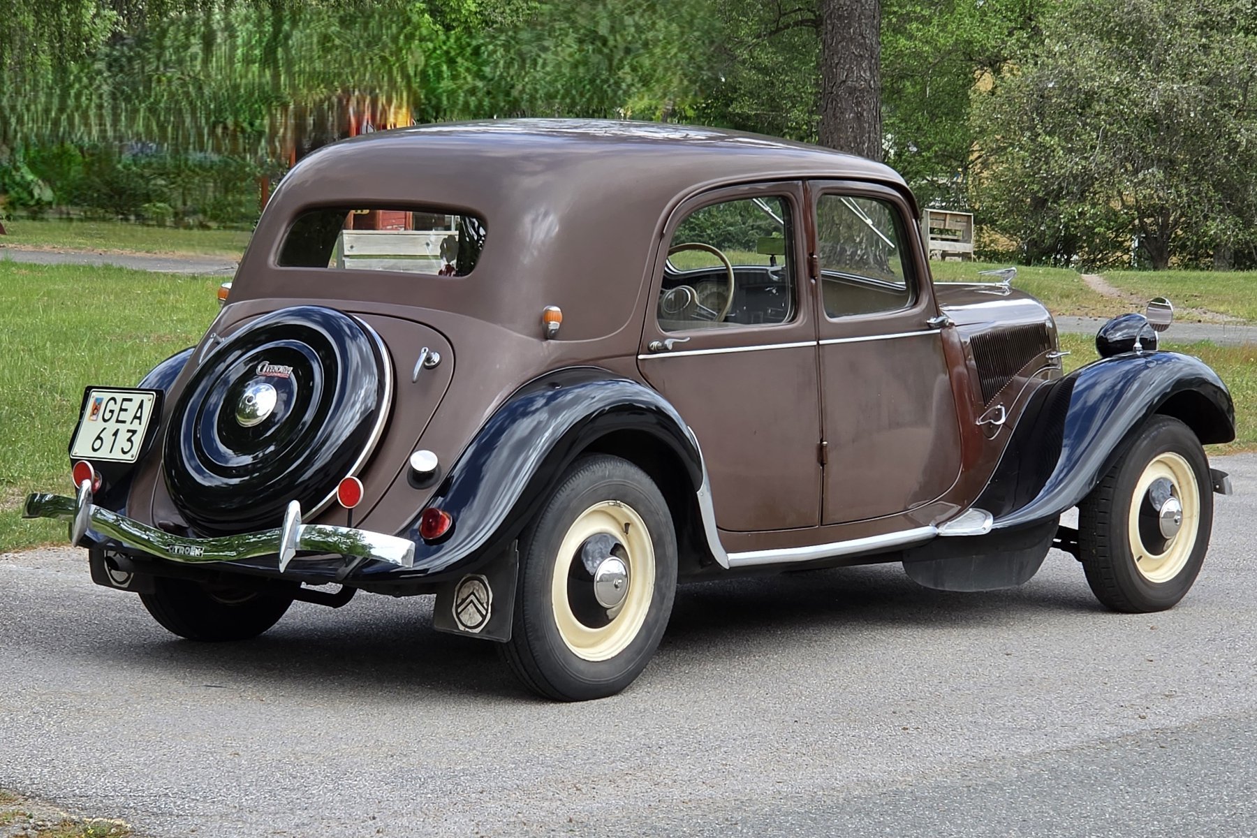 Vehicle Image 34