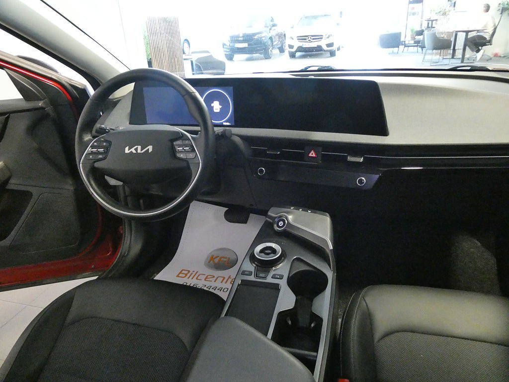 Vehicle Image 17