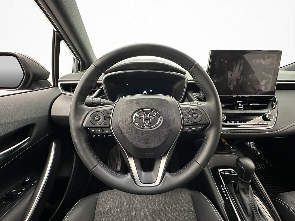 Vehicle Image 12