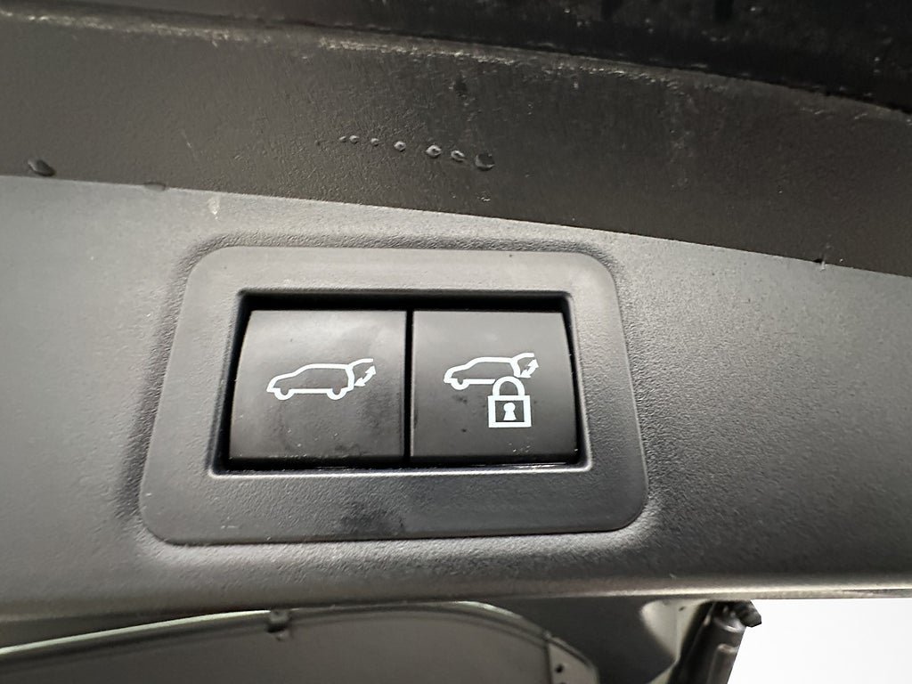 Vehicle Image 28