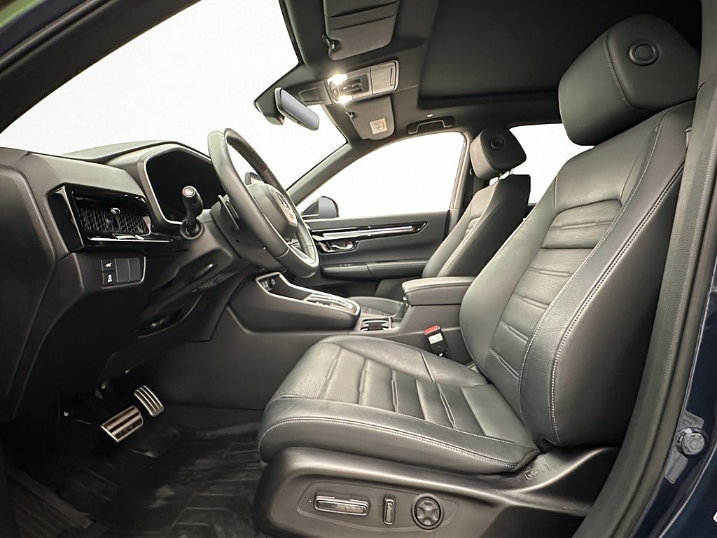 Vehicle Image 14