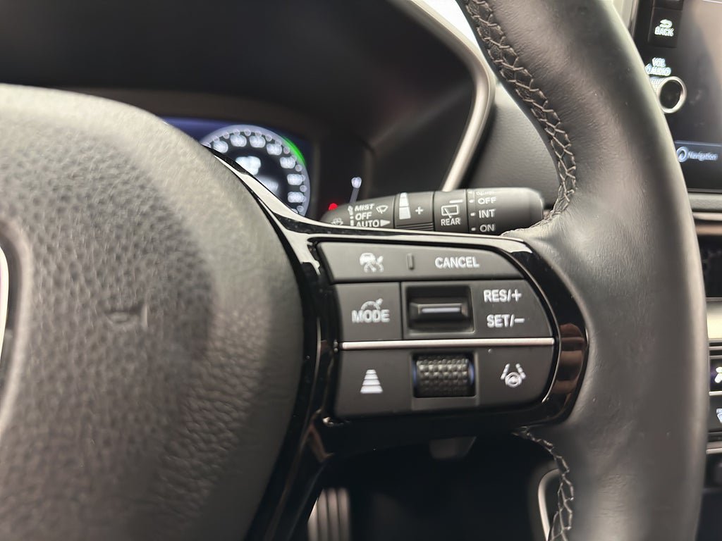Vehicle Image 23