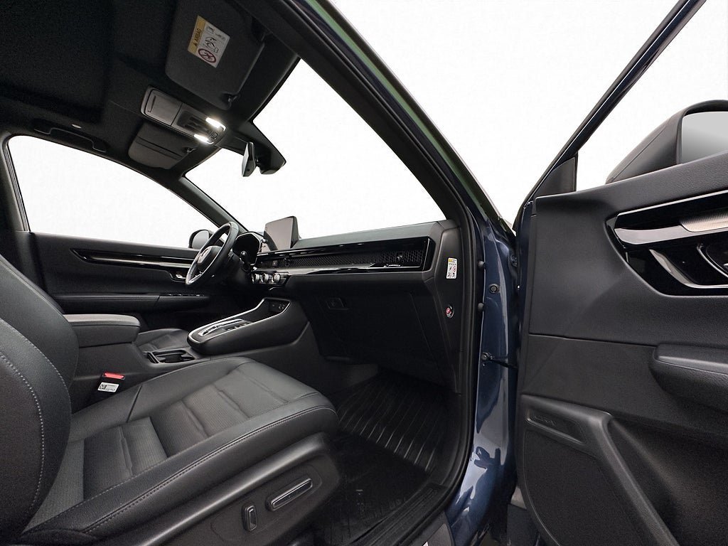 Vehicle Image 32