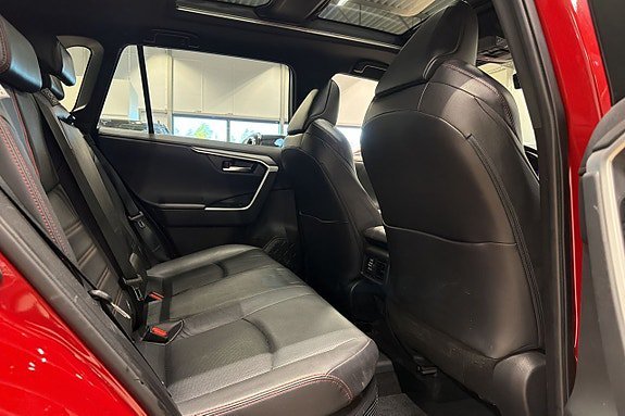 Vehicle Image 23