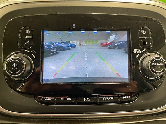Vehicle Image 17