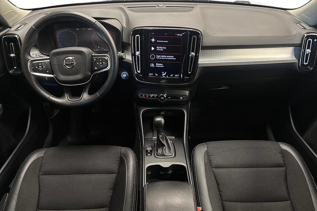 Vehicle Image 9