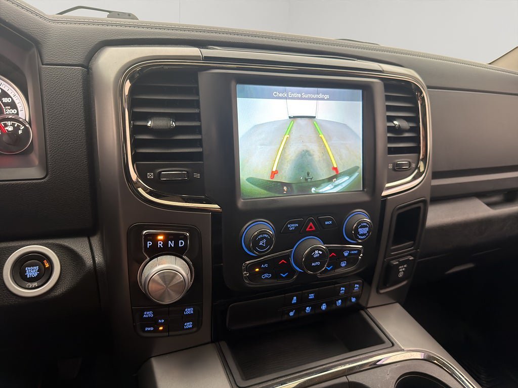 Vehicle Image 24
