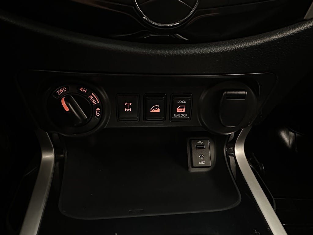 Vehicle Image 24