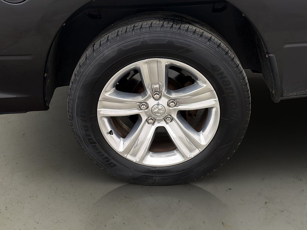 Vehicle Image 36