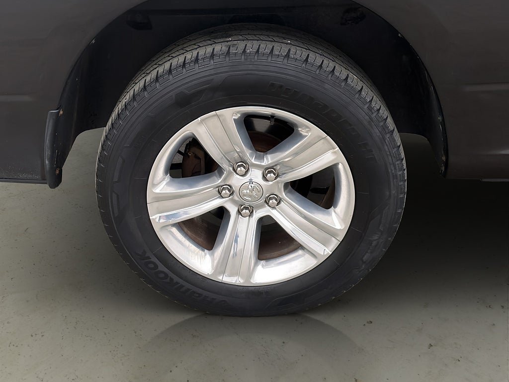 Vehicle Image 37