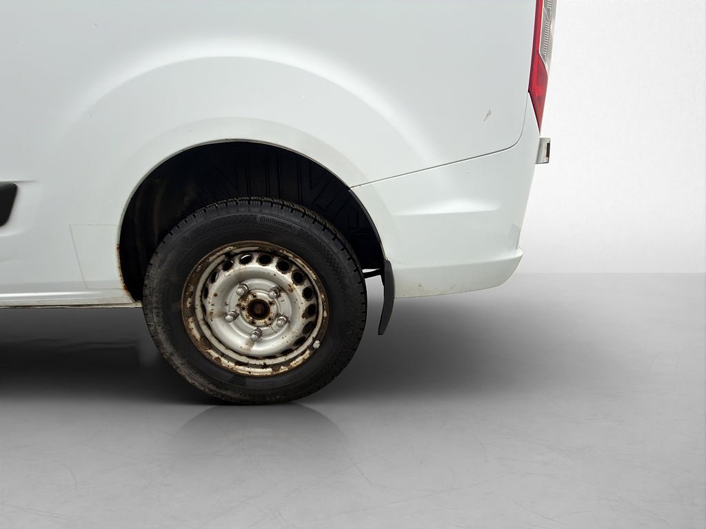 Vehicle Image 24