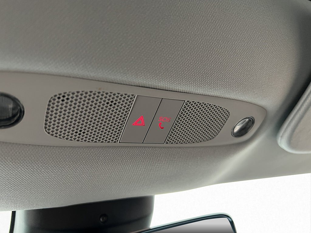 Vehicle Image 38