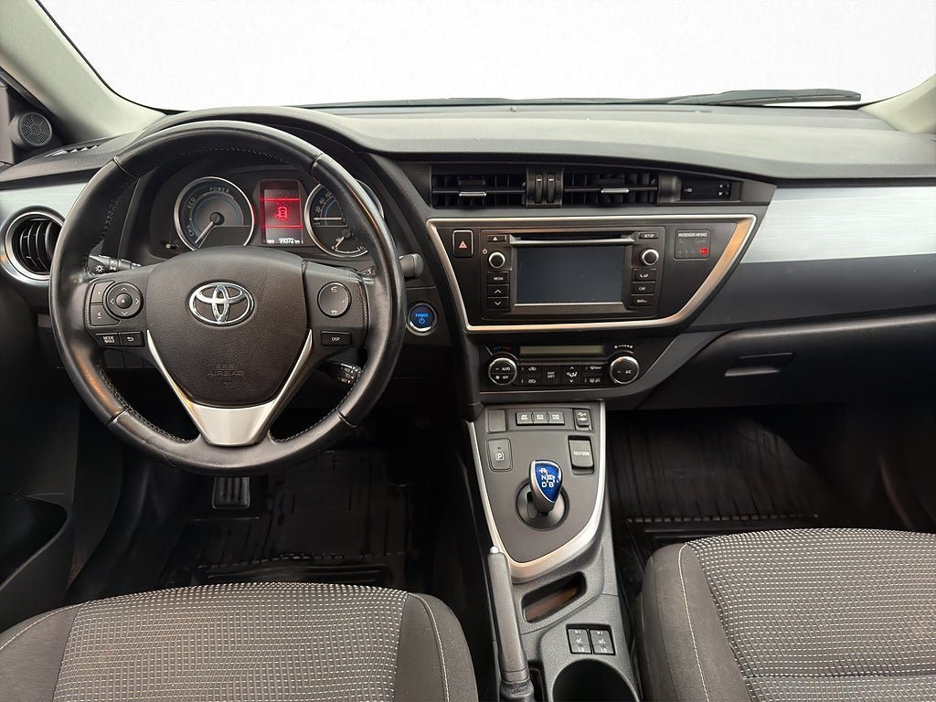 Vehicle Image 12
