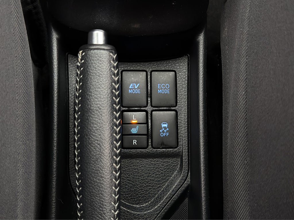 Vehicle Image 21