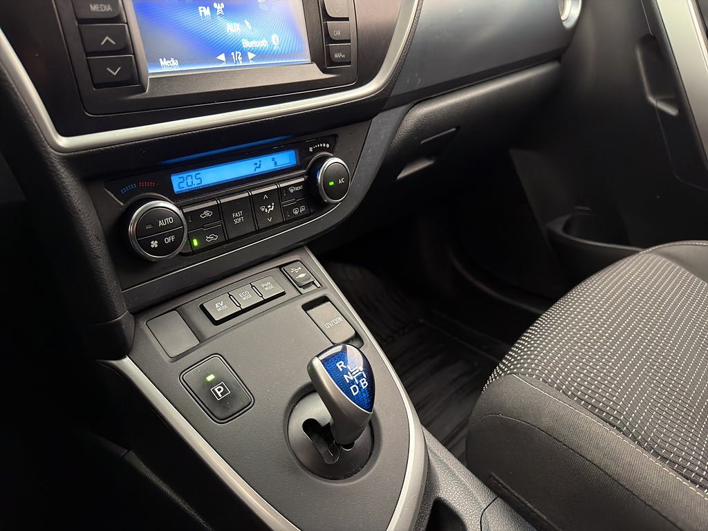 Vehicle Image 18