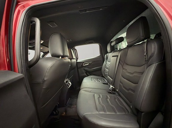Vehicle Image 30