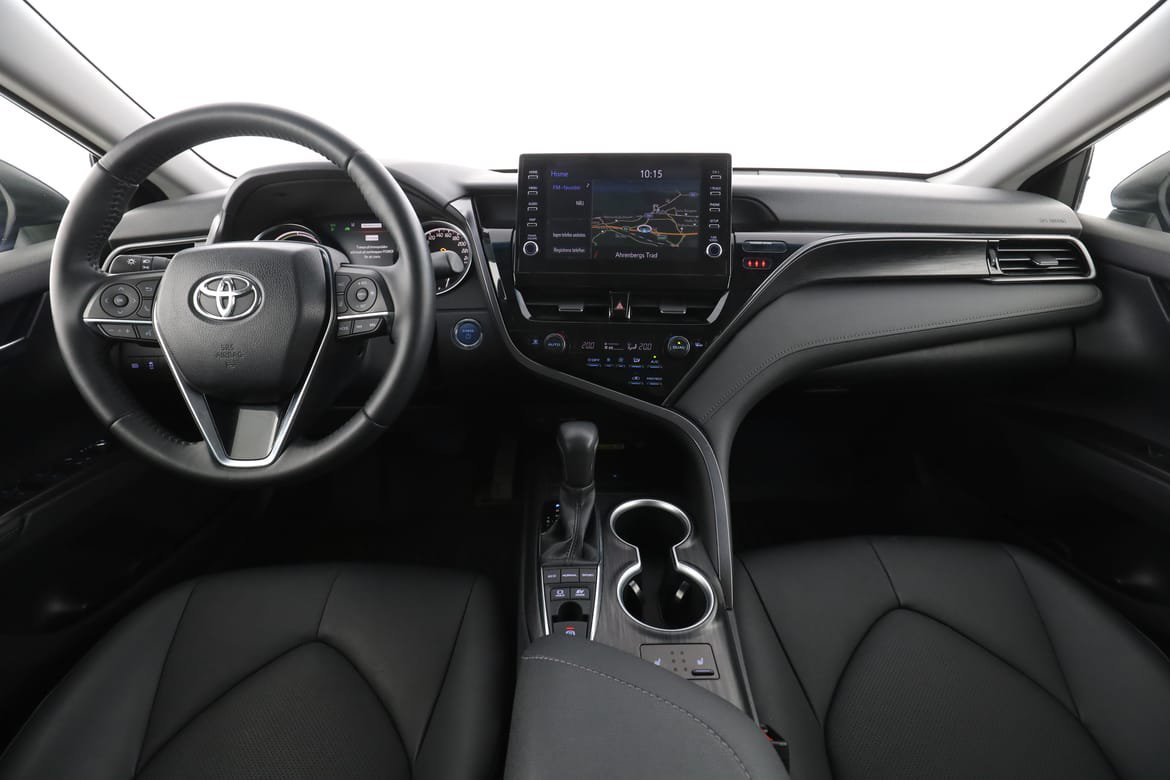 Vehicle Image 16