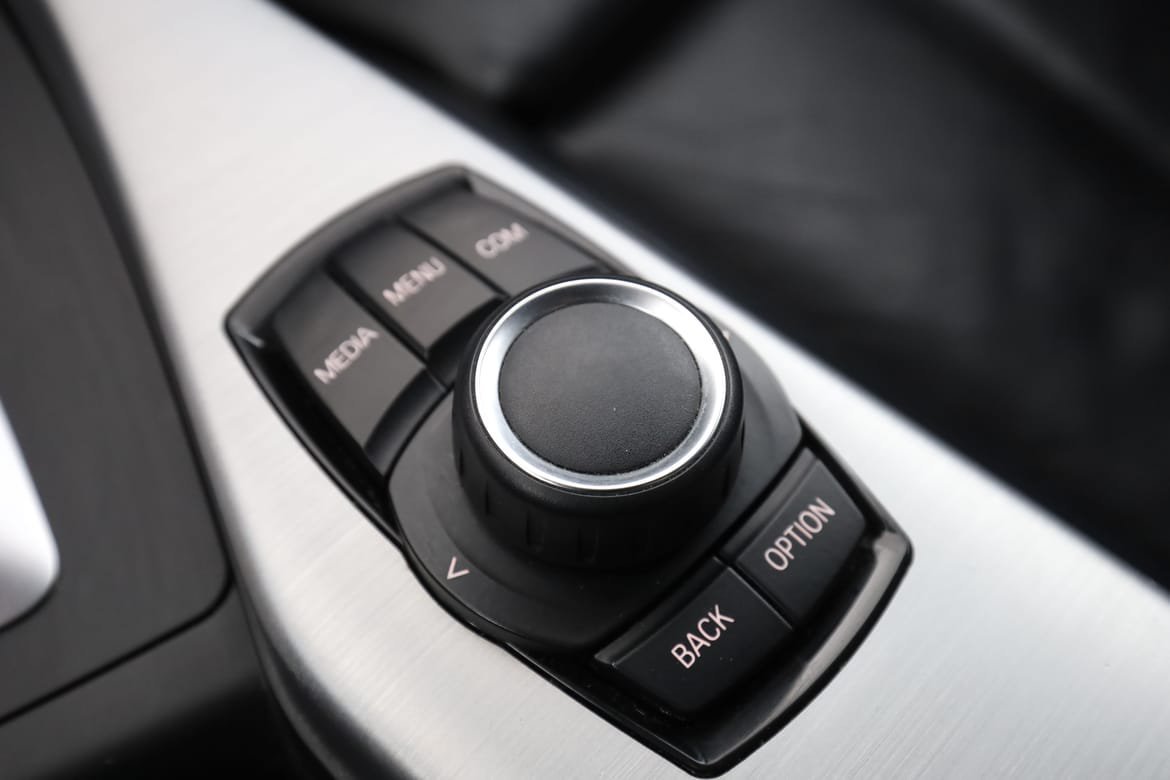Vehicle Image 24