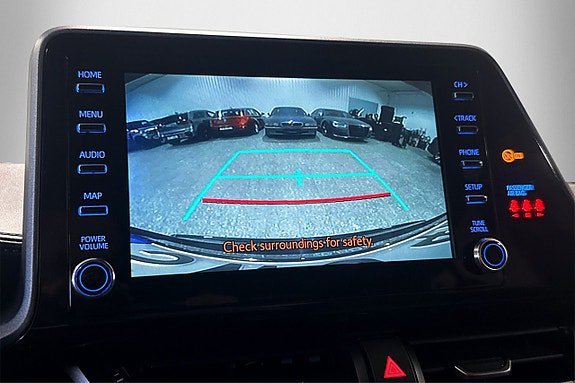 Vehicle Image 32