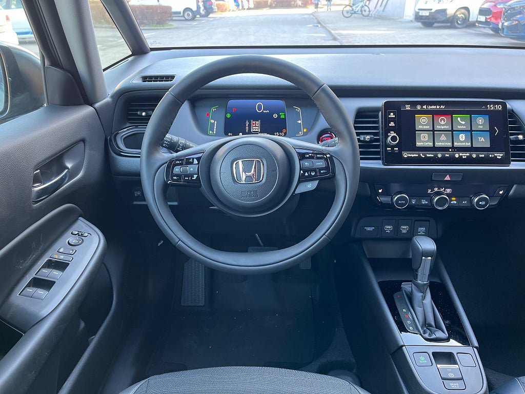 Vehicle Image 10