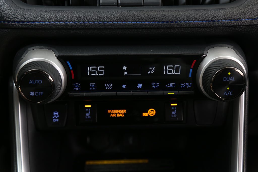 Vehicle Image 23