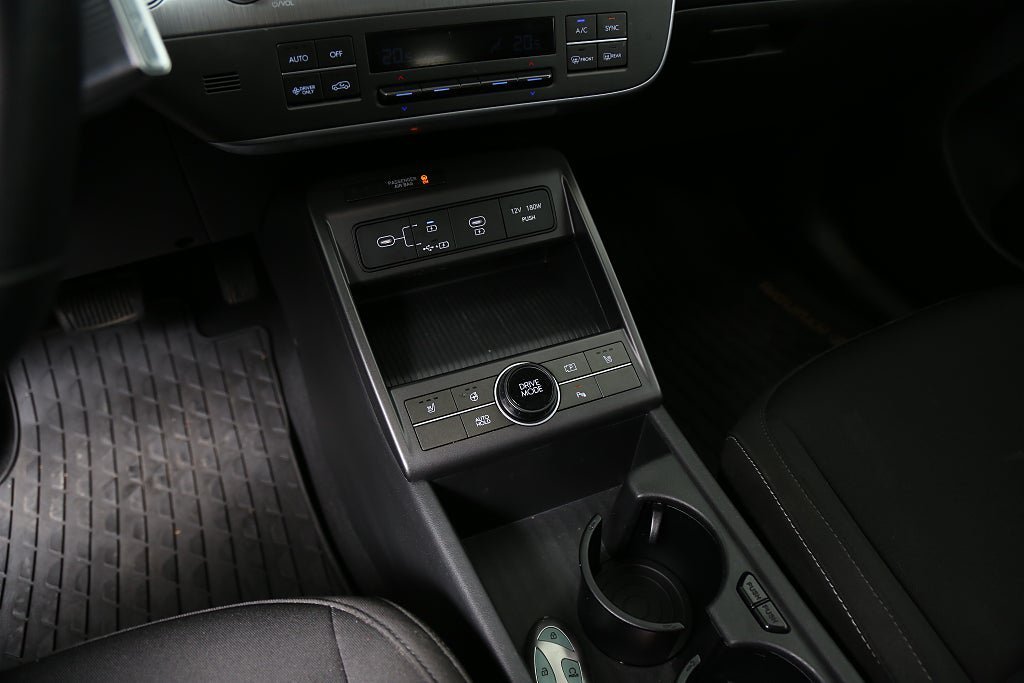 Vehicle Image 23
