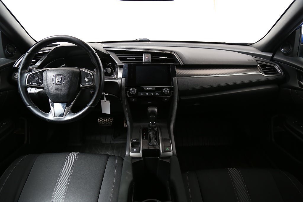 Vehicle Image 17