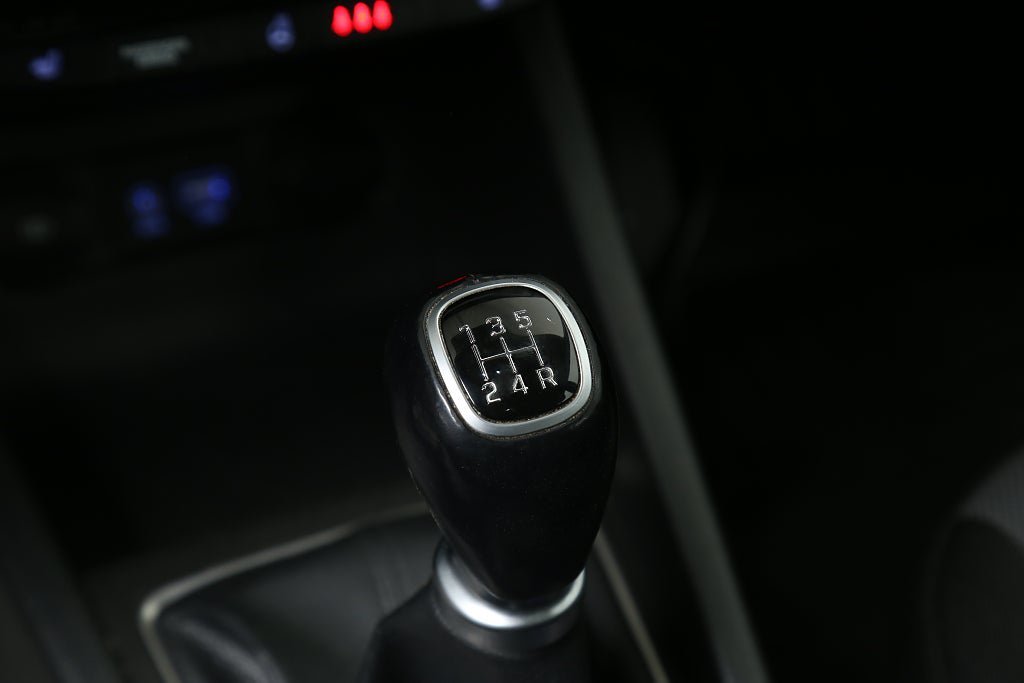 Vehicle Image 23