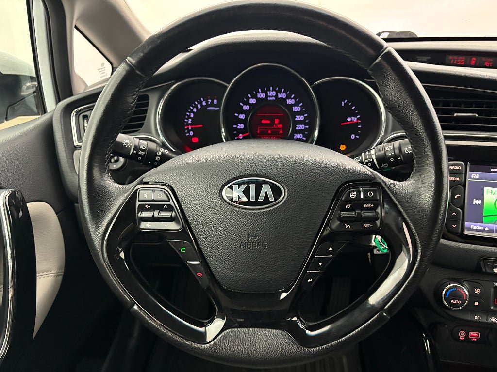 Vehicle Image 17