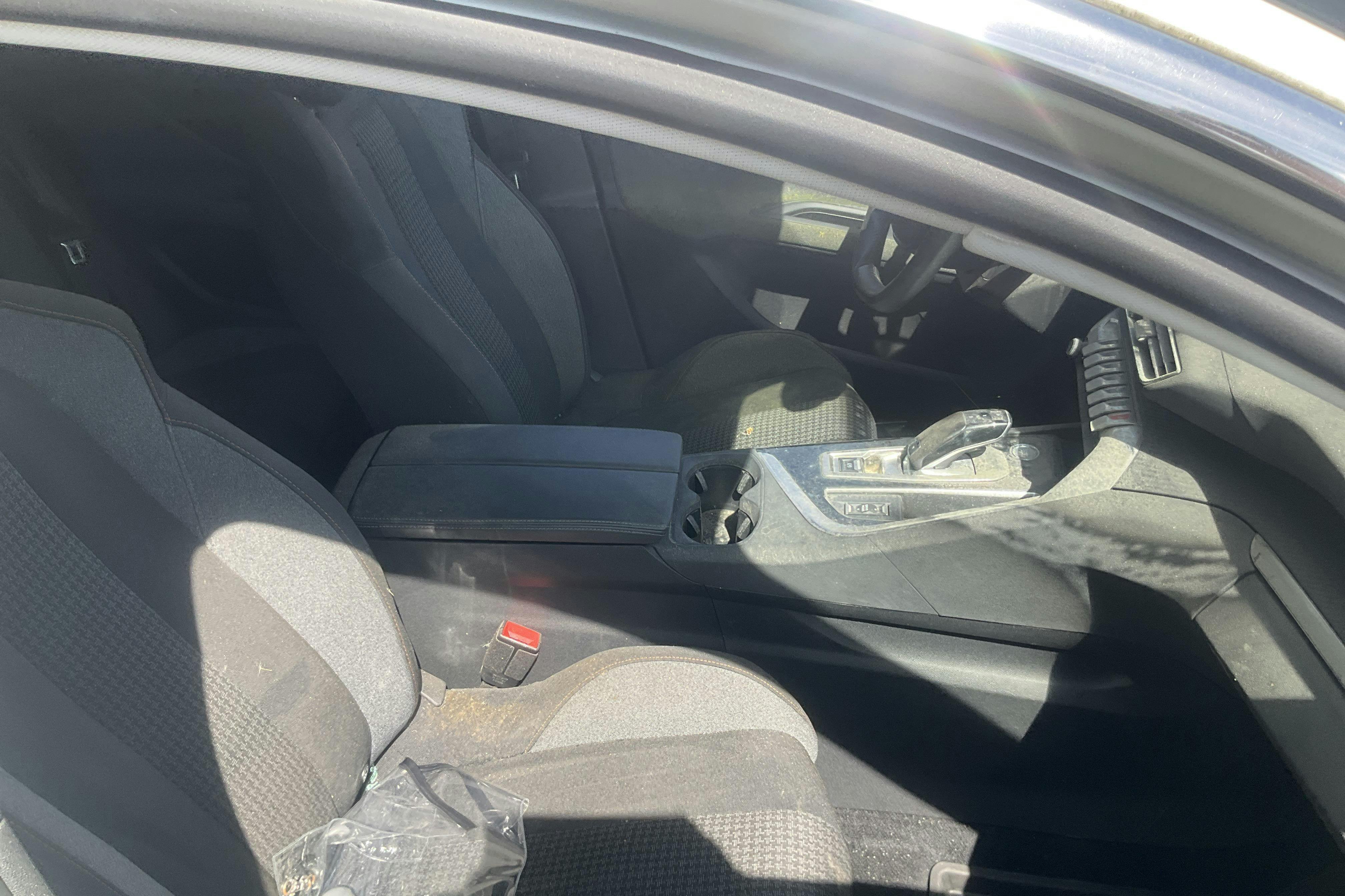 Vehicle Image 9