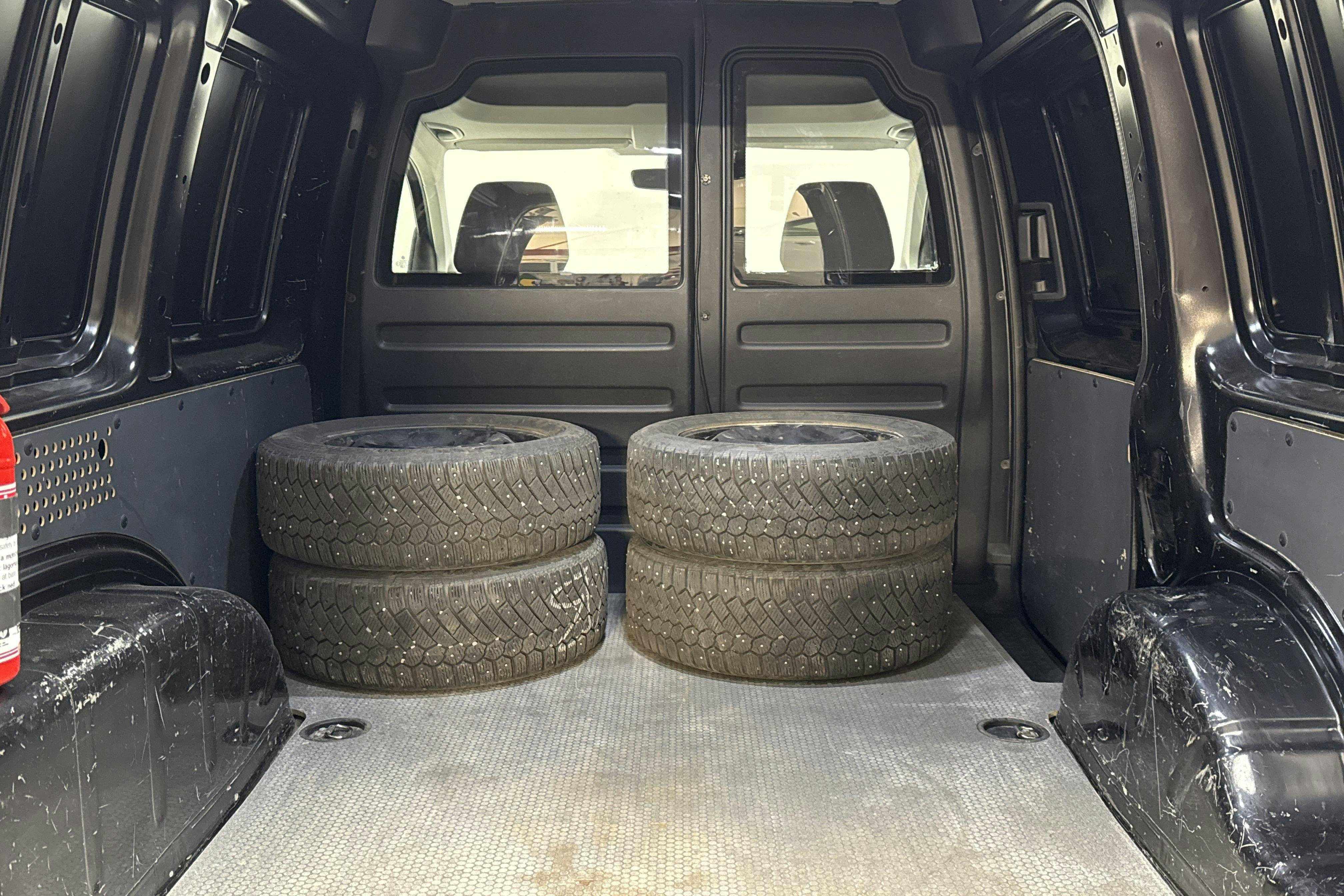 Vehicle Image 8